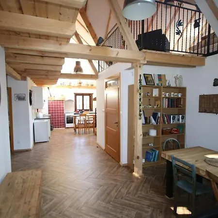 Klasztor 5 Borowy Mlyn